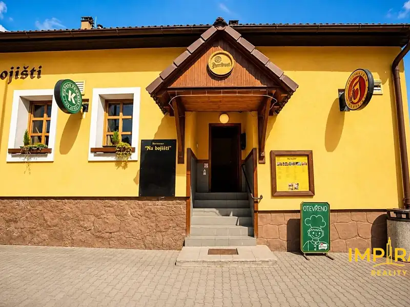 Prodej rodinného domu 430 m², pozemek 430 m², Nová Bystřice – náhled fotky 2
