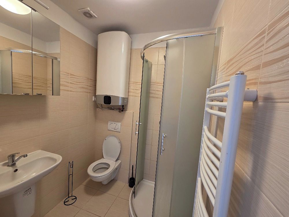 Pronájem bytu 2+kk 67 m² – fotografie 3