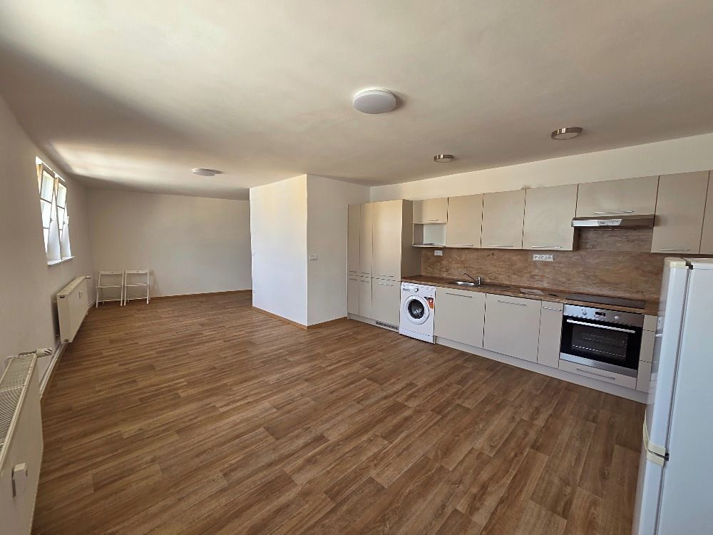 Pronájem bytu 2+kk 67 m²