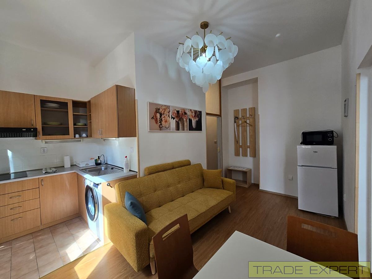 Pronájem bytu 2+kk 38 m²