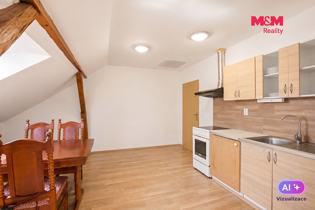 Prodej rodinného domu 280 m², pozemek 626 m² – fotografie 4