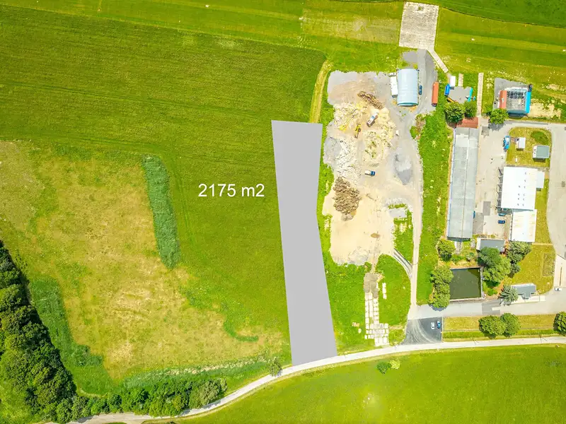 Prodej komerčního pozemku 2175 m², Omlenice – náhled fotky 1