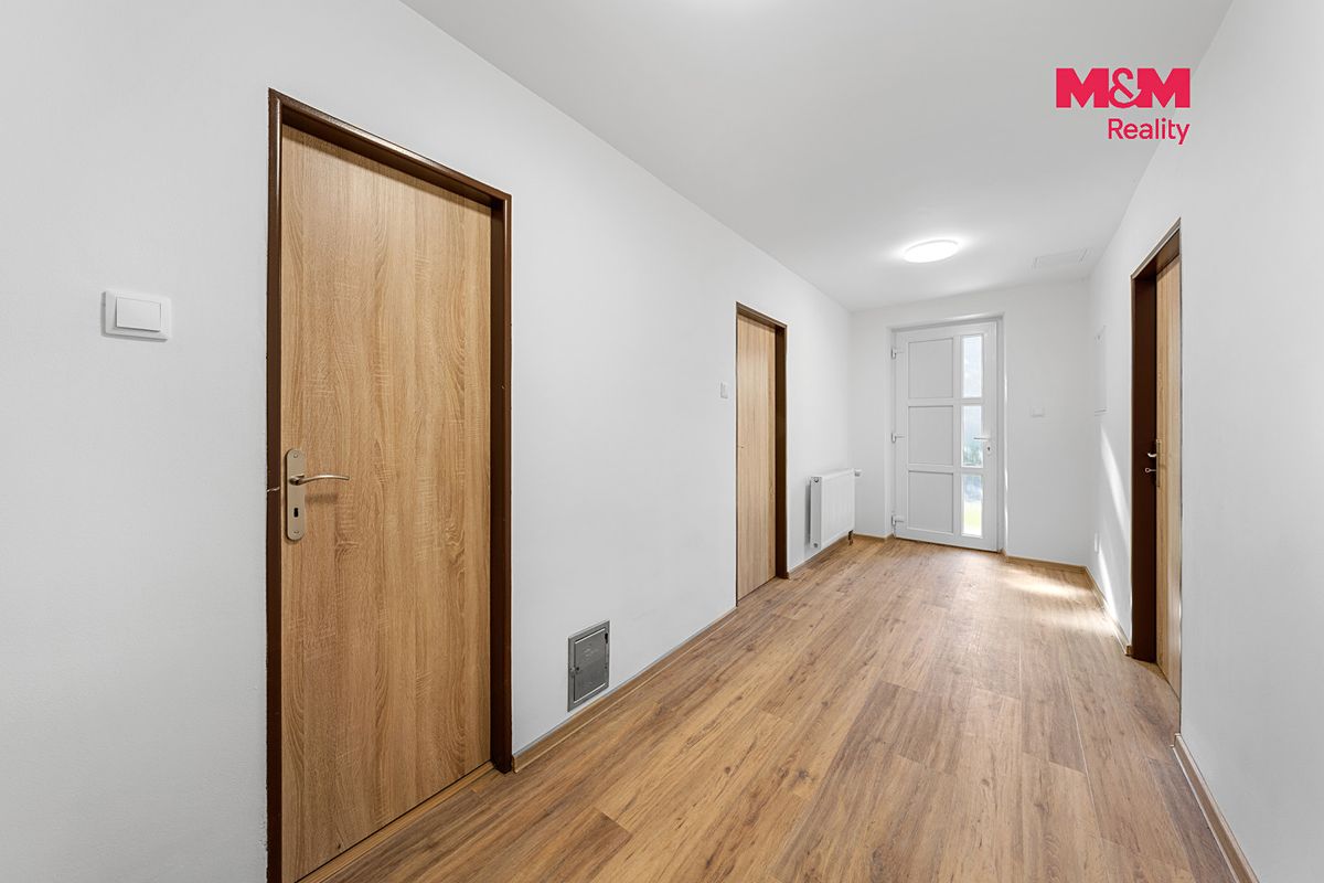 Prodej rodinného domu 400 m², pozemek 2967 m² – fotografie 4