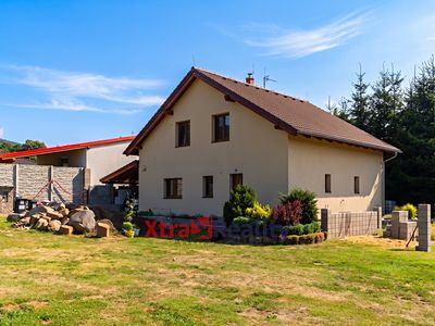 Prodej rodinného domu 145 m², pozemek 1919 m²