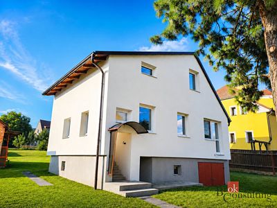 Prodej rodinného domu 142 m², pozemek 995 m²