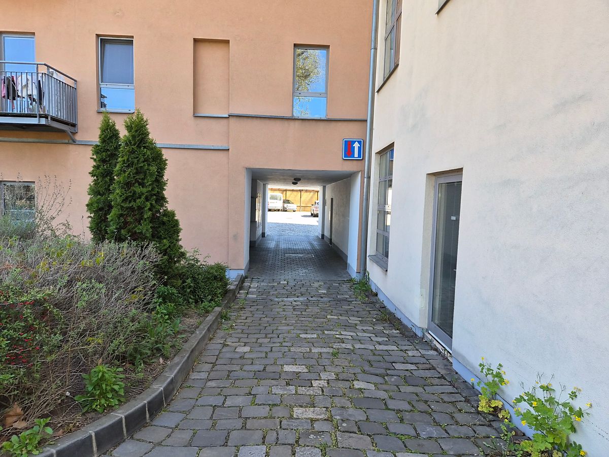 Pronájem garážového stání 14 m² – fotografie 4