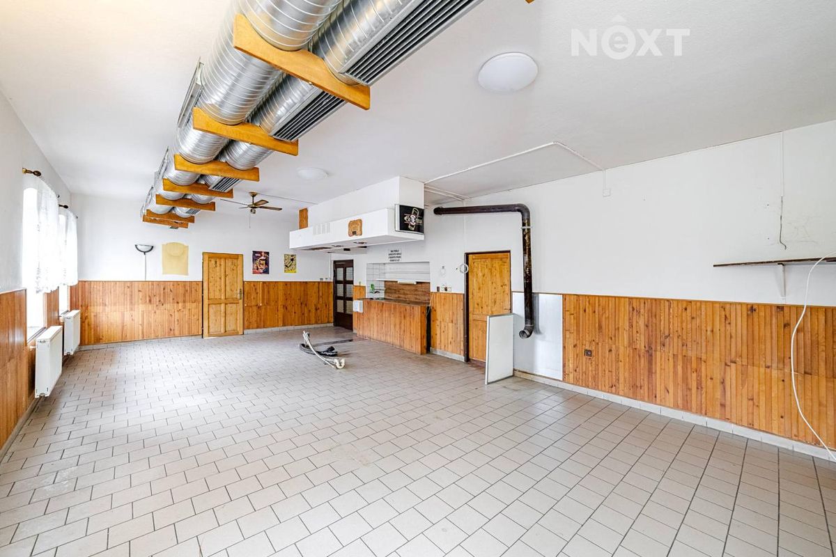 Prodej rodinného domu 325 m², pozemek 250 m² – fotografie 3