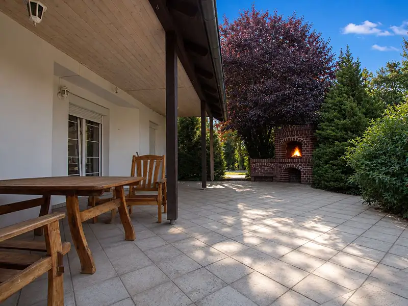 Prodej rodinného domu 216 m², pozemek 2523 m², Malovice – náhled fotky 3