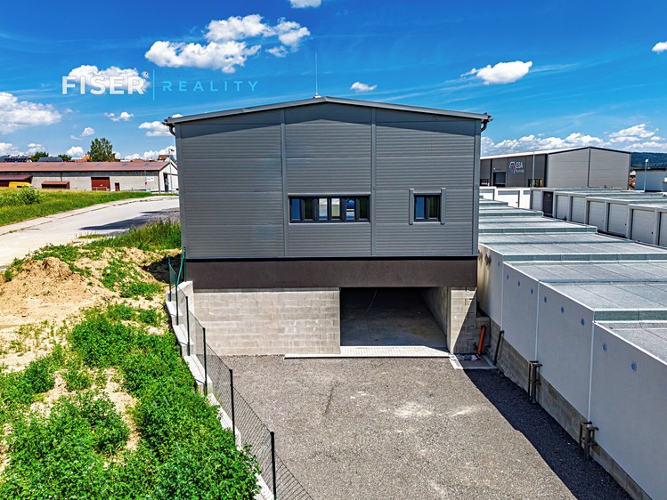 Комерційне приміщення в оренду, 176 м² (1 з 11)