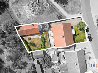 Будинок на продаж, 300 м² (2 з 52)