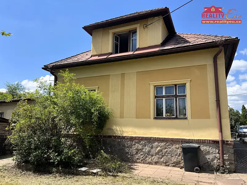 Prodej rodinného domu 260 m², pozemek 1162 m², Hronov – náhled fotky 3