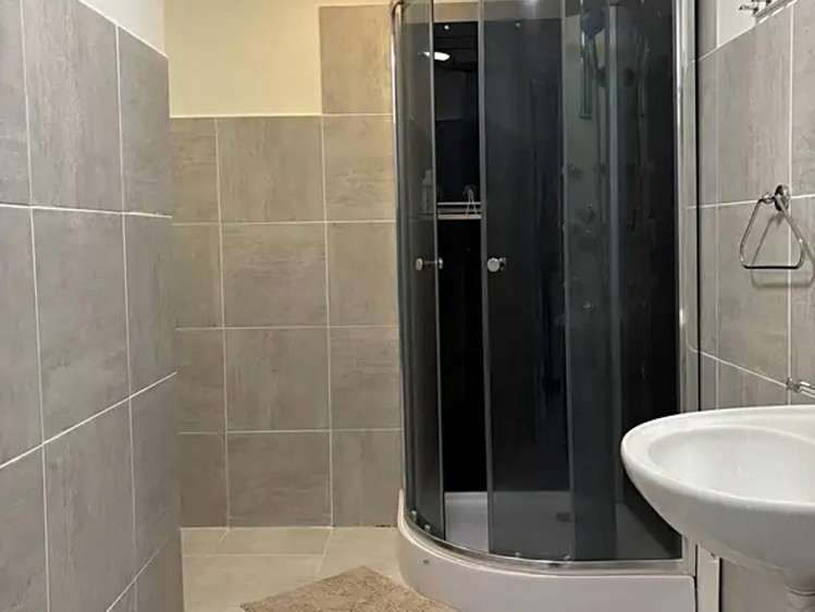 Комерційне приміщення в оренду, 210 м² (8 з 17)