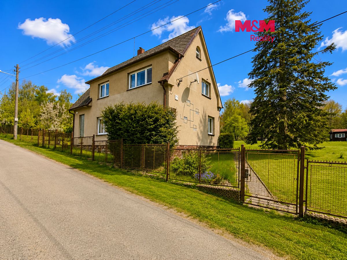 Prodej rodinného domu 145 m², pozemek 1200 m²