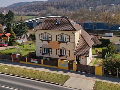 Prodej komerční nemovitosti 250 m²