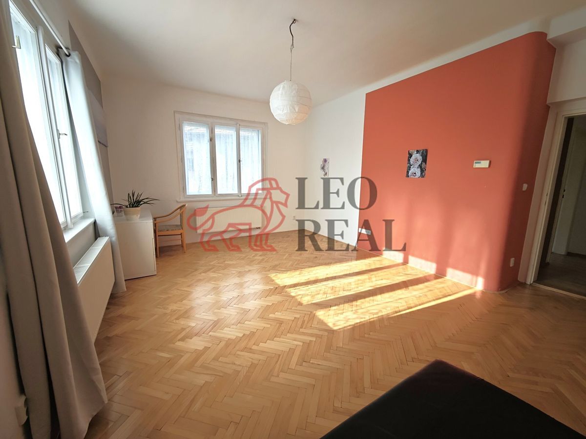 Pronájem bytu 3+1 78 m² – fotografie 3