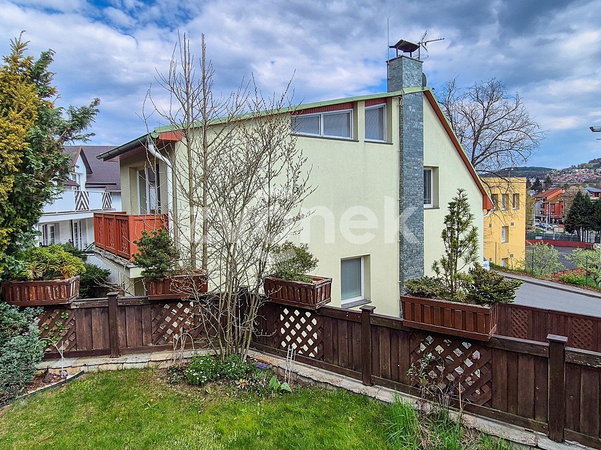 Pronájem rodinného domu 270 m², pozemek 200 m²