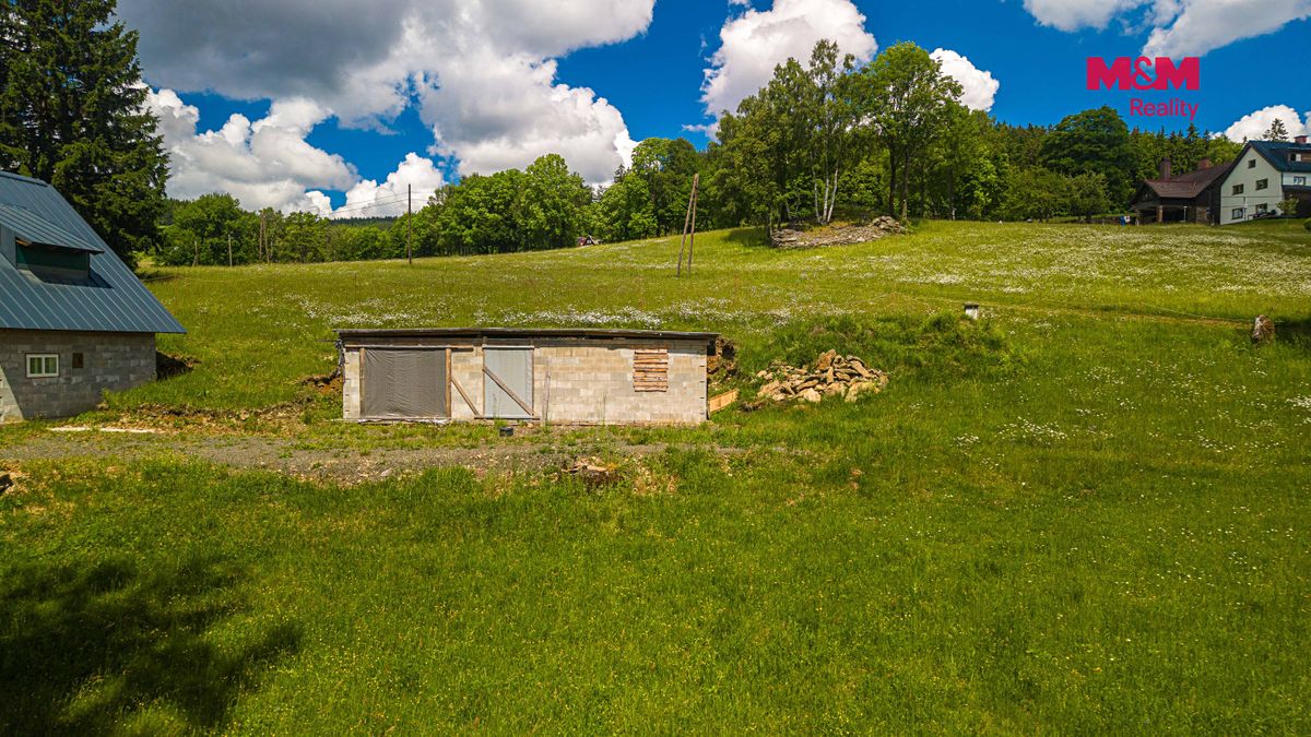 Prodej rodinného domu 251 m², pozemek 1994 m² – fotografie 3
