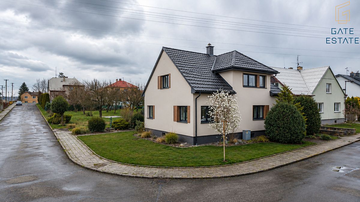 Prodej rodinného domu 187 m², pozemek 1123 m²