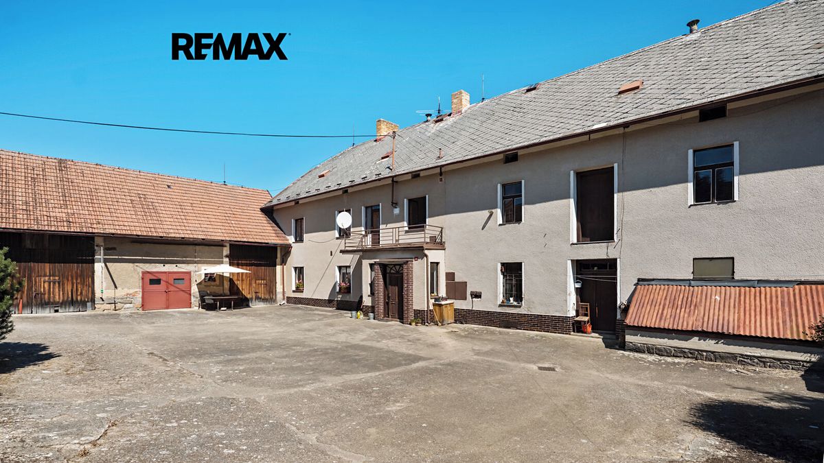 Prodej zemědělské usedlosti 299 m², pozemek 18096 m²