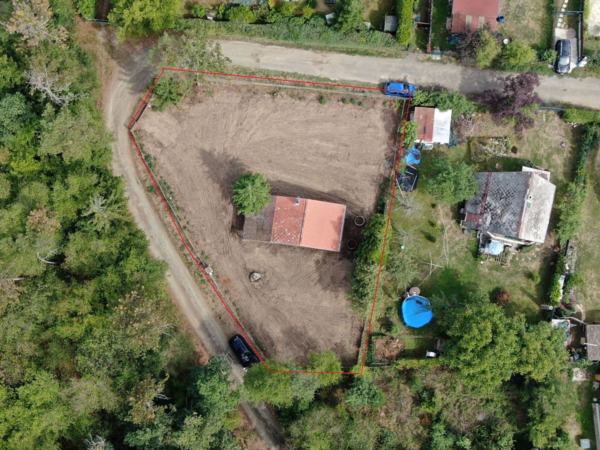 Prodej stavebního pozemku 779 m² – fotografie 4