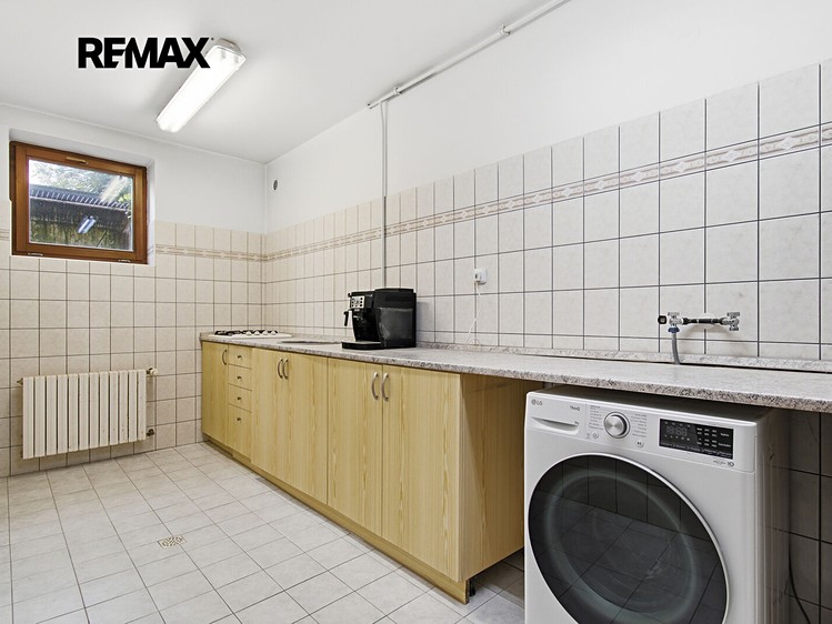 Haus zum Kauf, 570 m² (55 von 72)