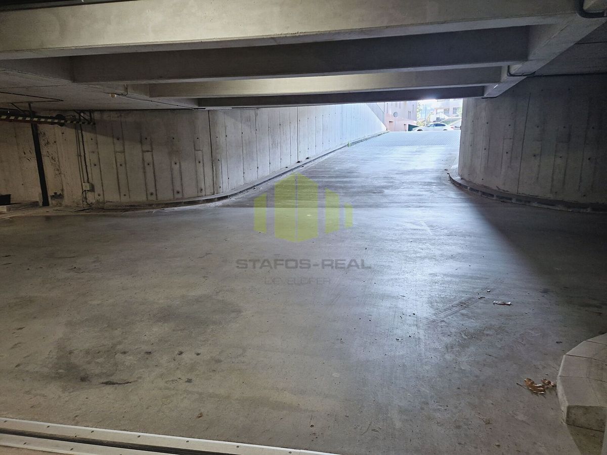 Pronájem garážového stání 20 m² – fotografie 2