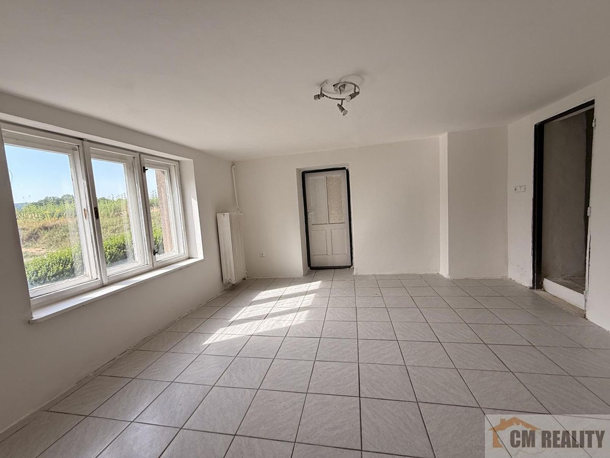 Prodej rodinného domu 84 m², pozemek 1072 m² – fotografie 3