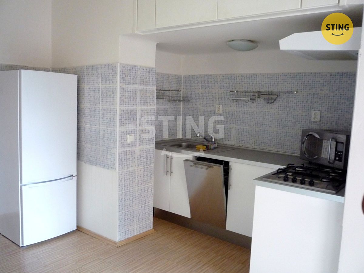 Pronájem bytu 2+1 84 m² – fotografie 2