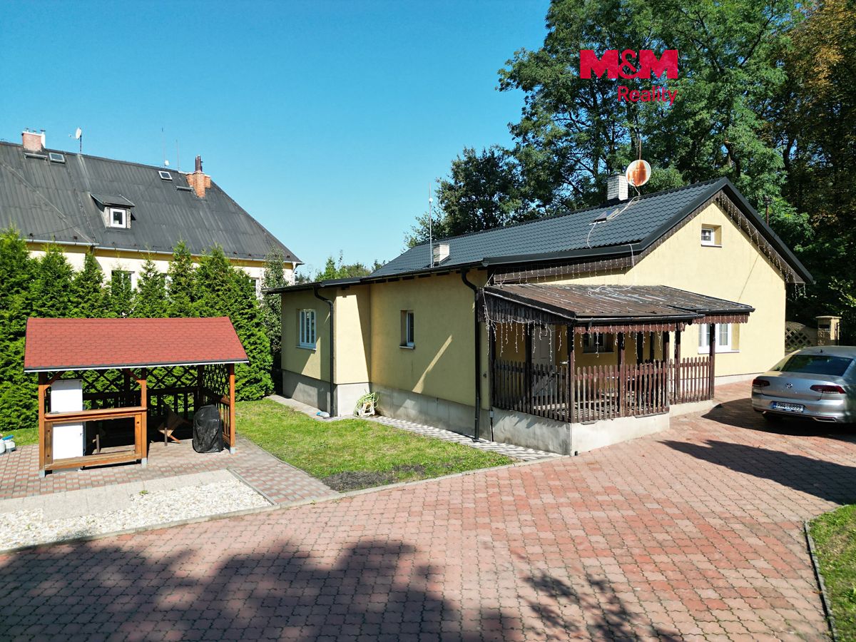 Prodej rodinného domu 120 m², pozemek 1022 m²