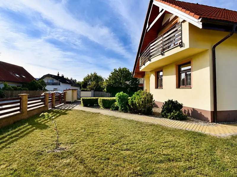 Prodej rodinného domu 164 m², pozemek 483 m², Heřmanův Městec – náhled fotky 2