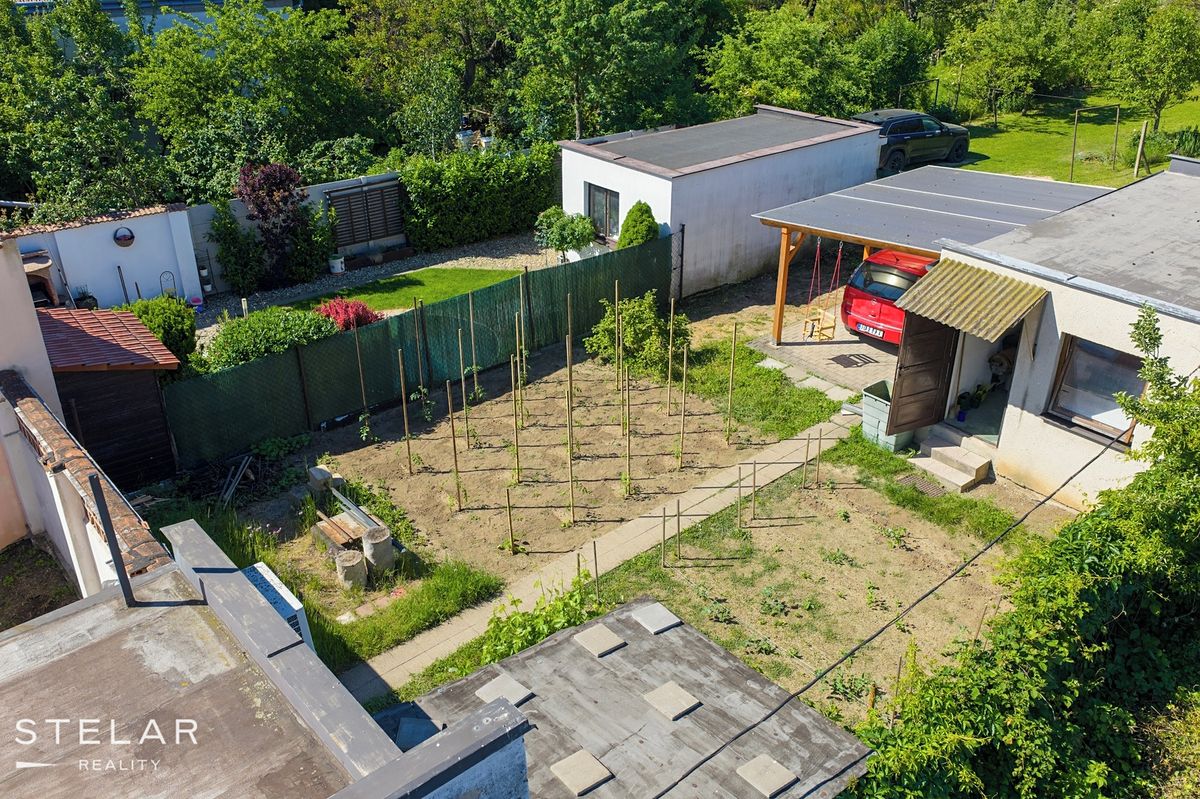 Prodej rodinného domu 240 m², pozemek 663 m² – fotografie 4