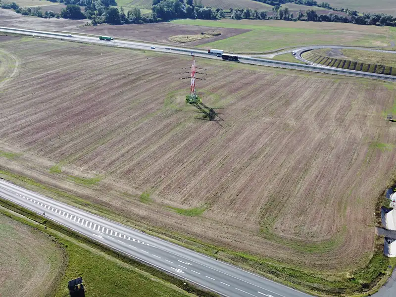 Prodej pole 12327 m², Krupá – náhled fotky 3