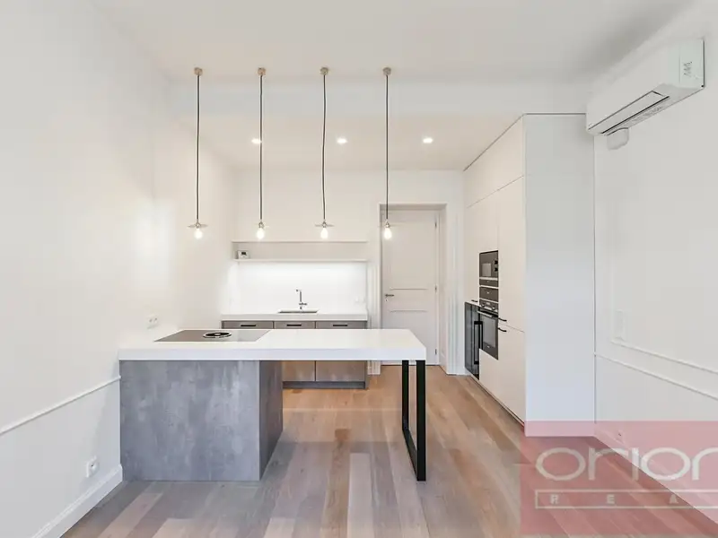 Pronájem bytu 2+kk 56 m², Praha – náhled fotky 2