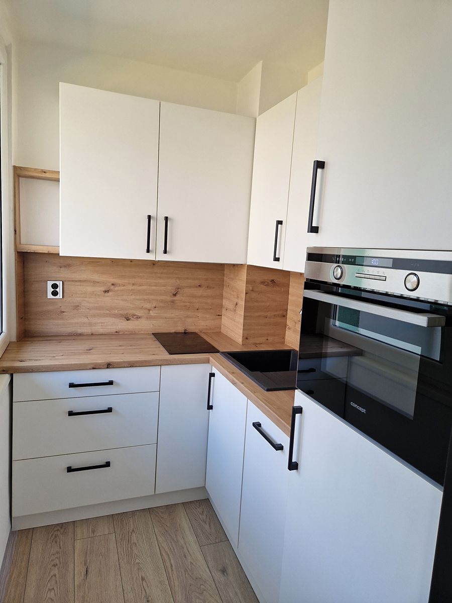 Pronájem bytu 1+kk 28 m²