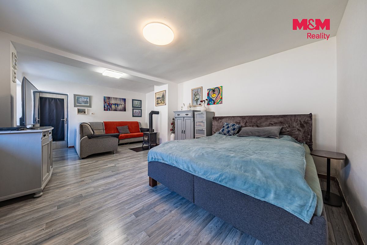 Prodej rodinného domu 108 m², pozemek 438 m² – fotografie 4