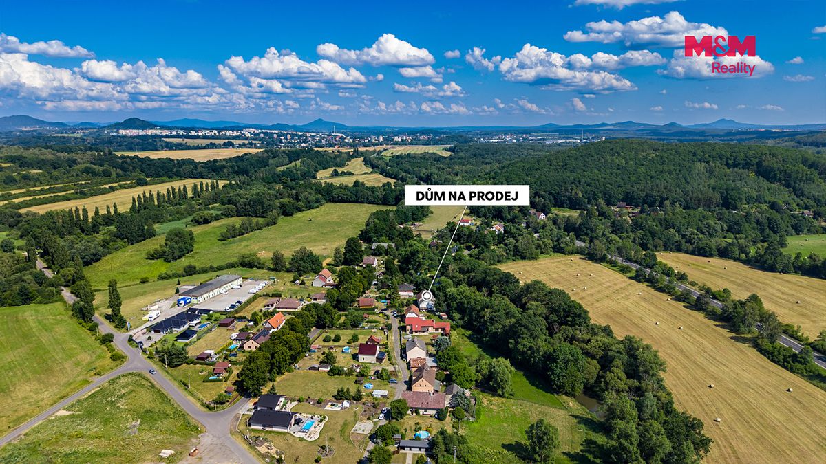 Prodej rodinného domu 270 m², pozemek 1365 m² – fotografie 2