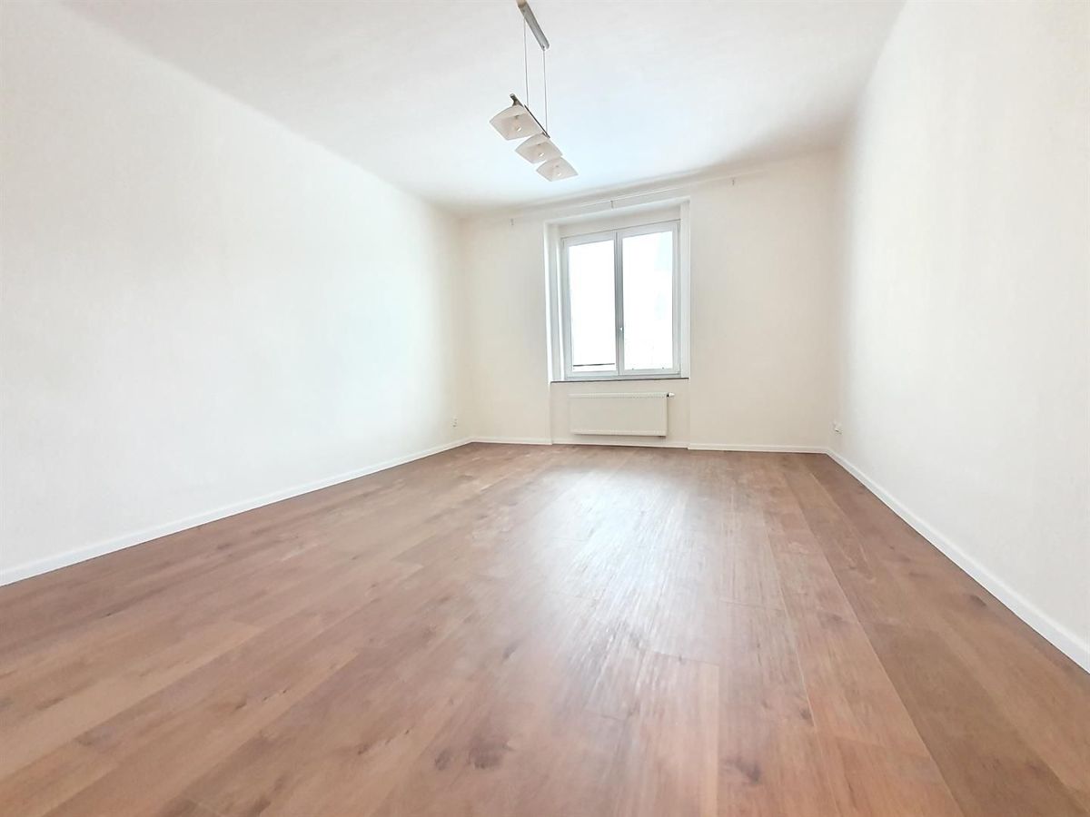 Pronájem bytu 3+kk 92 m² – fotografie 3