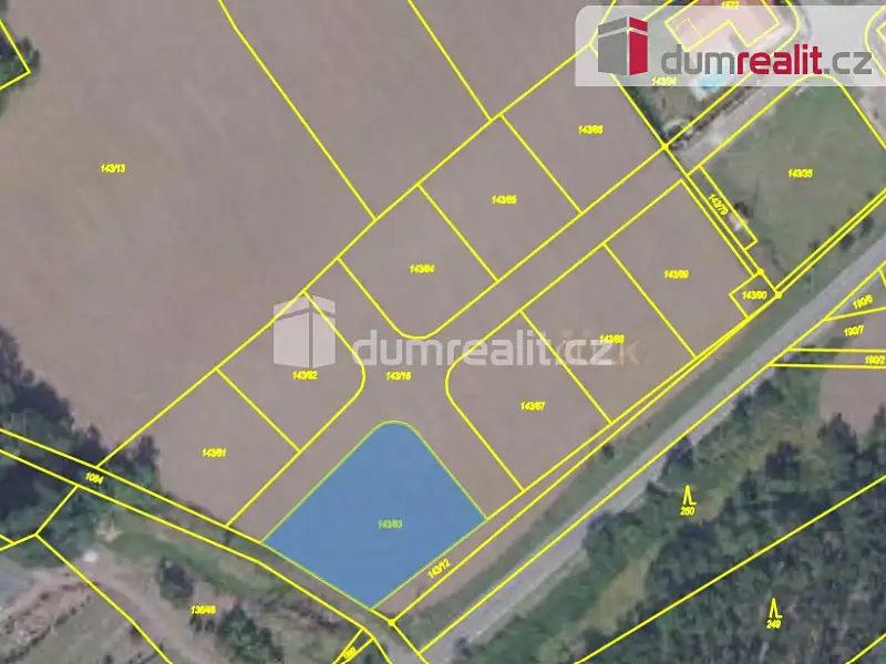 Prodej stavebního pozemku 1201 m², Veltrusy – náhled fotky 3
