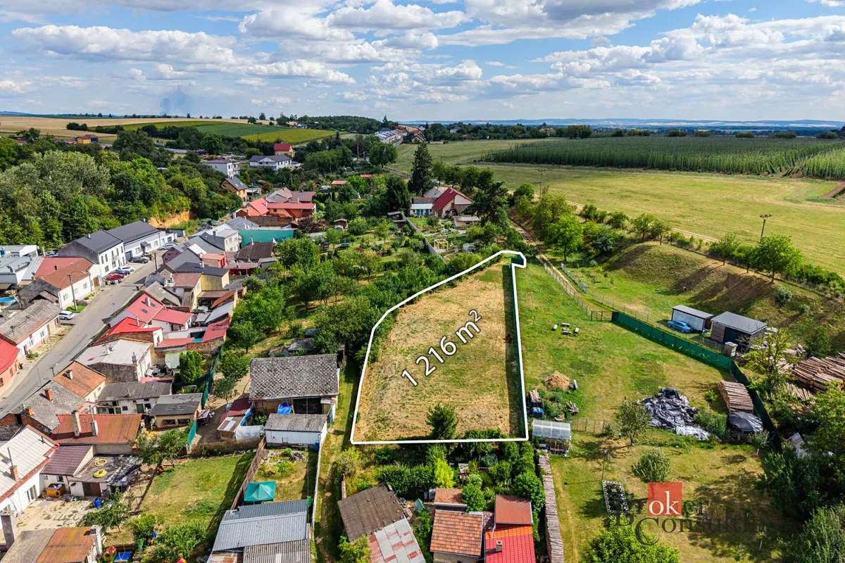 Prodej stavebního pozemku 1216 m²