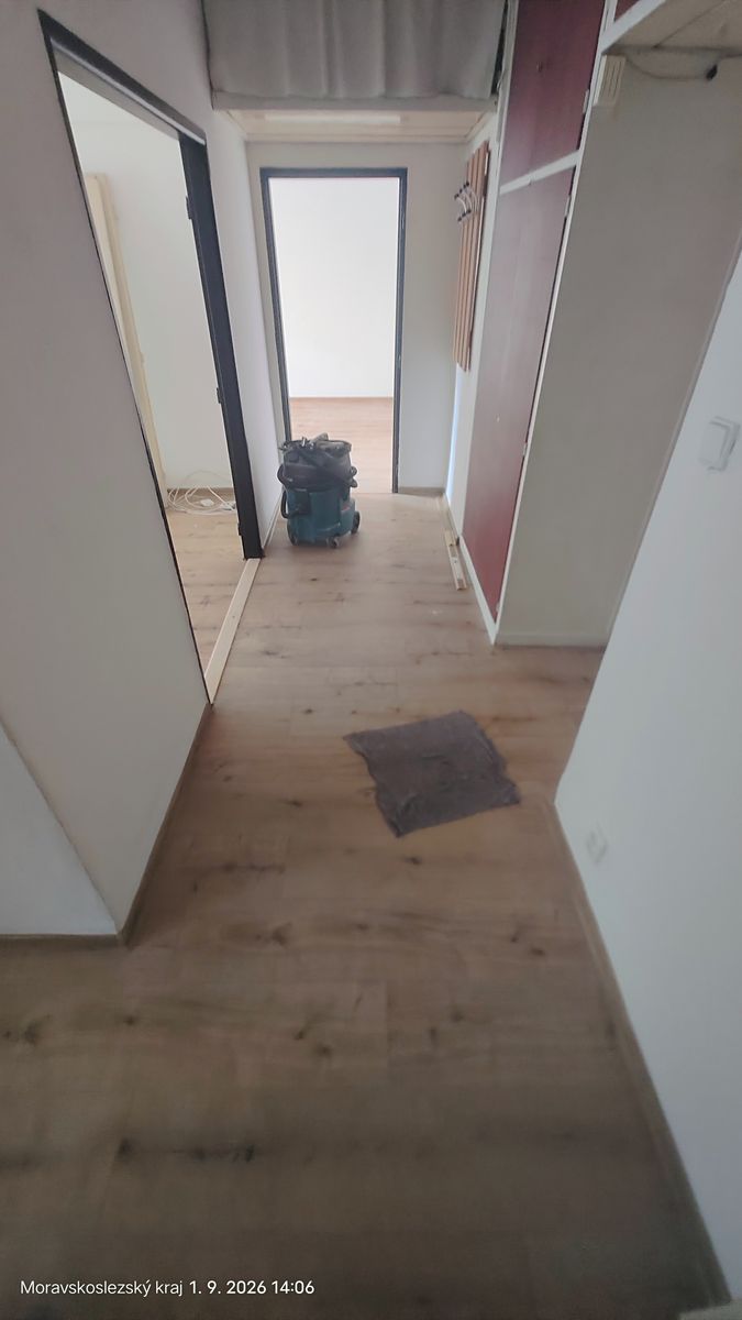 Pronájem bytu 2+1 57 m² – fotografie 2