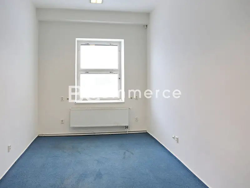 Pronájem kanceláře 43 m², Modřice – náhled fotky 3