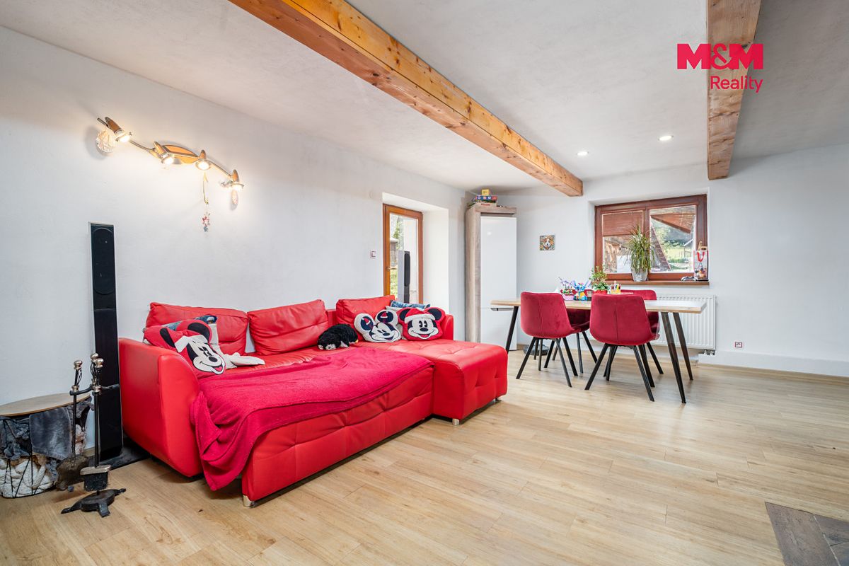 Prodej rodinného domu 255 m², pozemek 1286 m² – fotografie 5