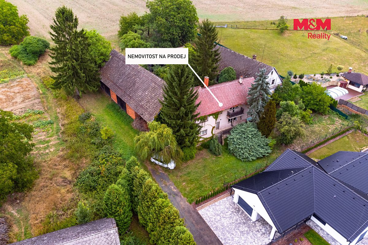Prodej rodinného domu 169 m², pozemek 719 m² – fotografie 2