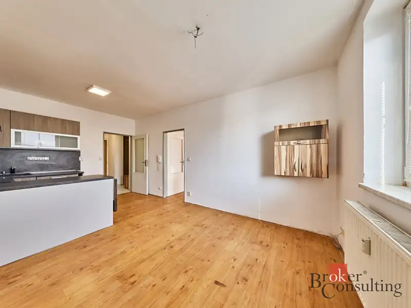 Pronájem bytu 2+kk 46 m², Úpice – náhled fotky 3
