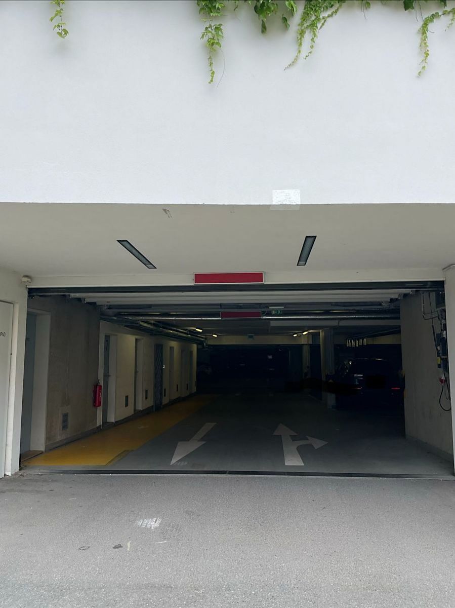 Pronájem garážového stání 14 m² – fotografie 3