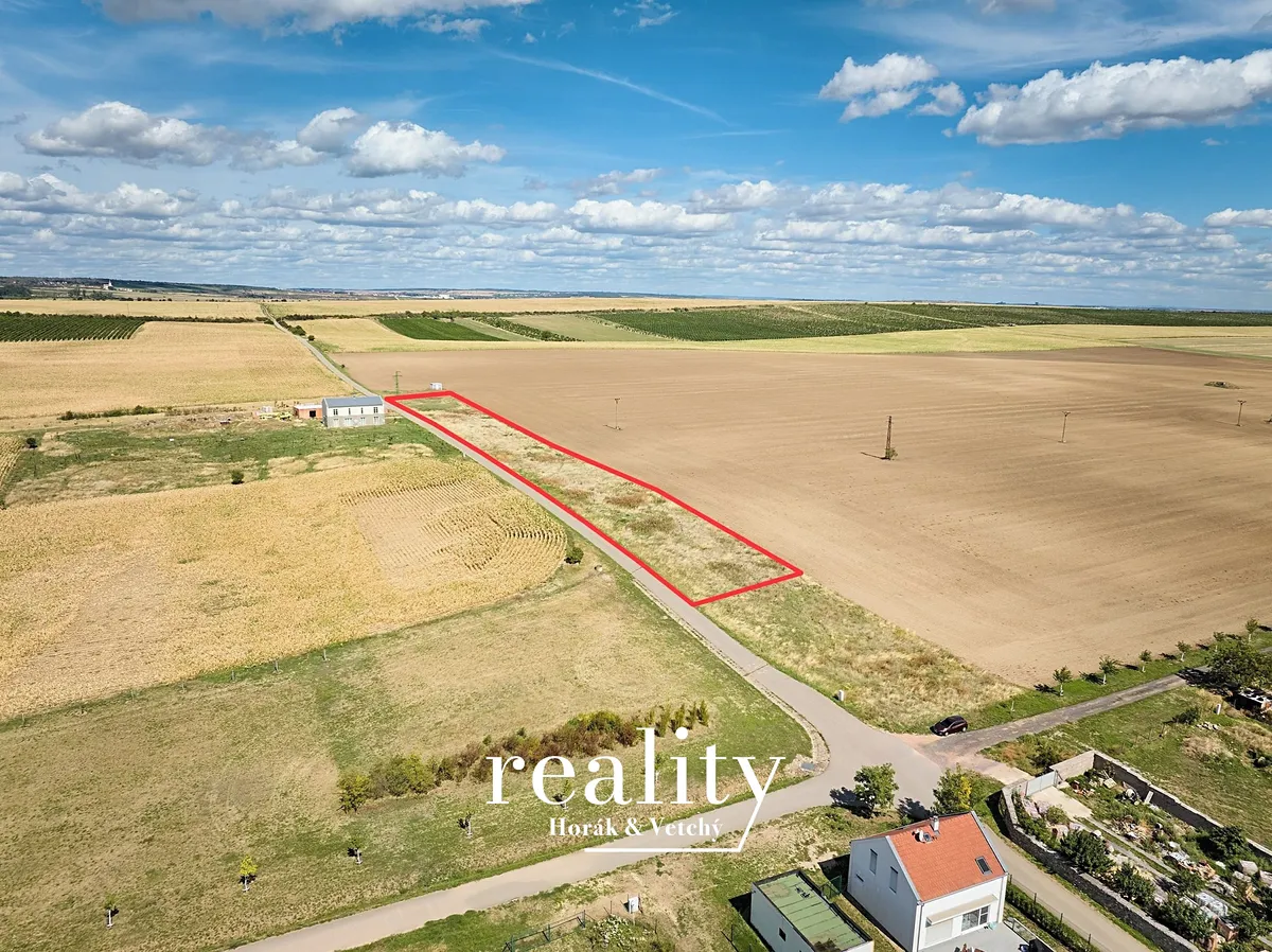 Prodej stavebního pozemku 5100 m²