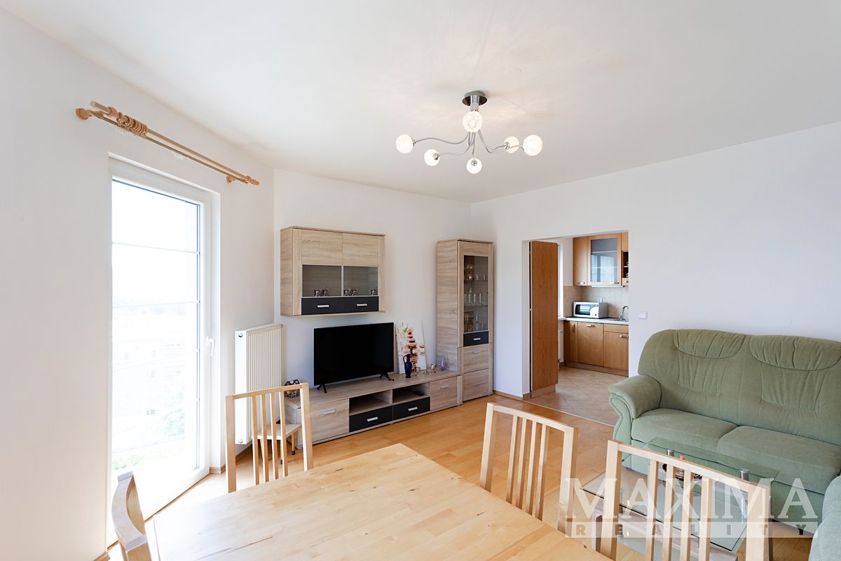 Pronájem bytu 3+1 75 m² – fotografie 3