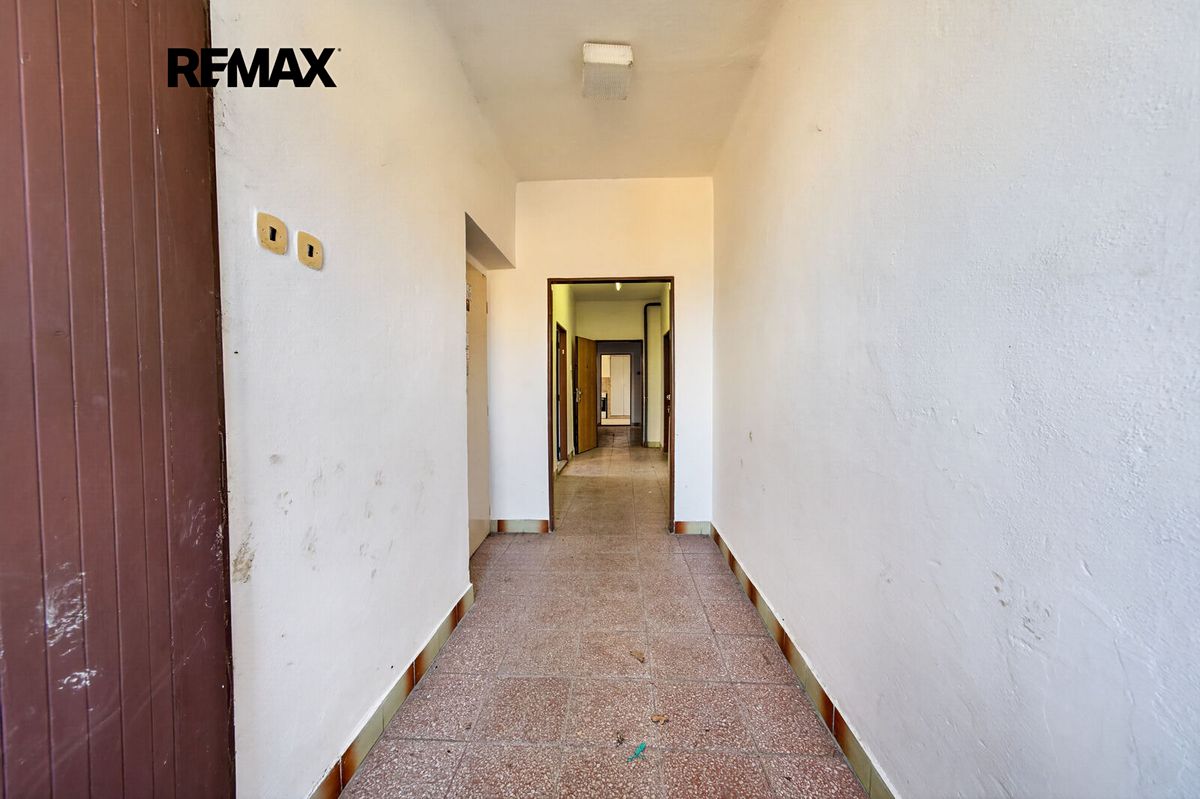 Prodej rodinného domu 198 m², pozemek 566 m² – fotografie 4