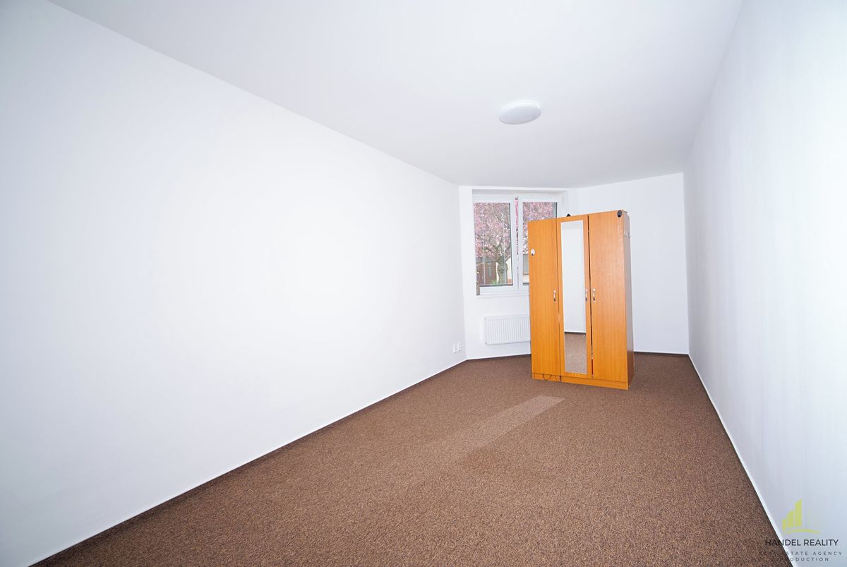 Prodej rodinného domu 370 m², pozemek 480 m² – fotografie 4