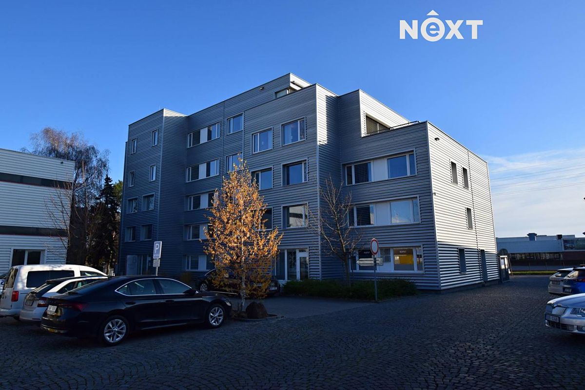 Pronájem kanceláře 80 m² – fotografie 2